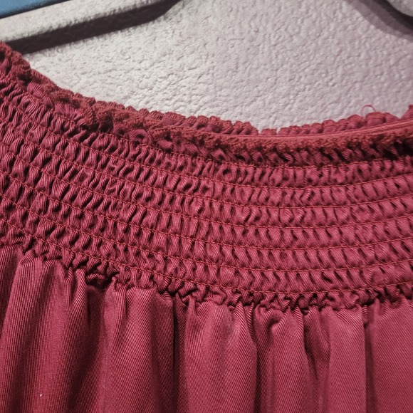 Maternity medium wine smocked shoulder dress - Picture 2 of 5